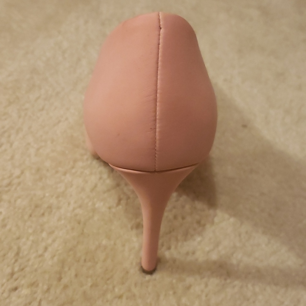 Pink heels - Picture 3 of 4